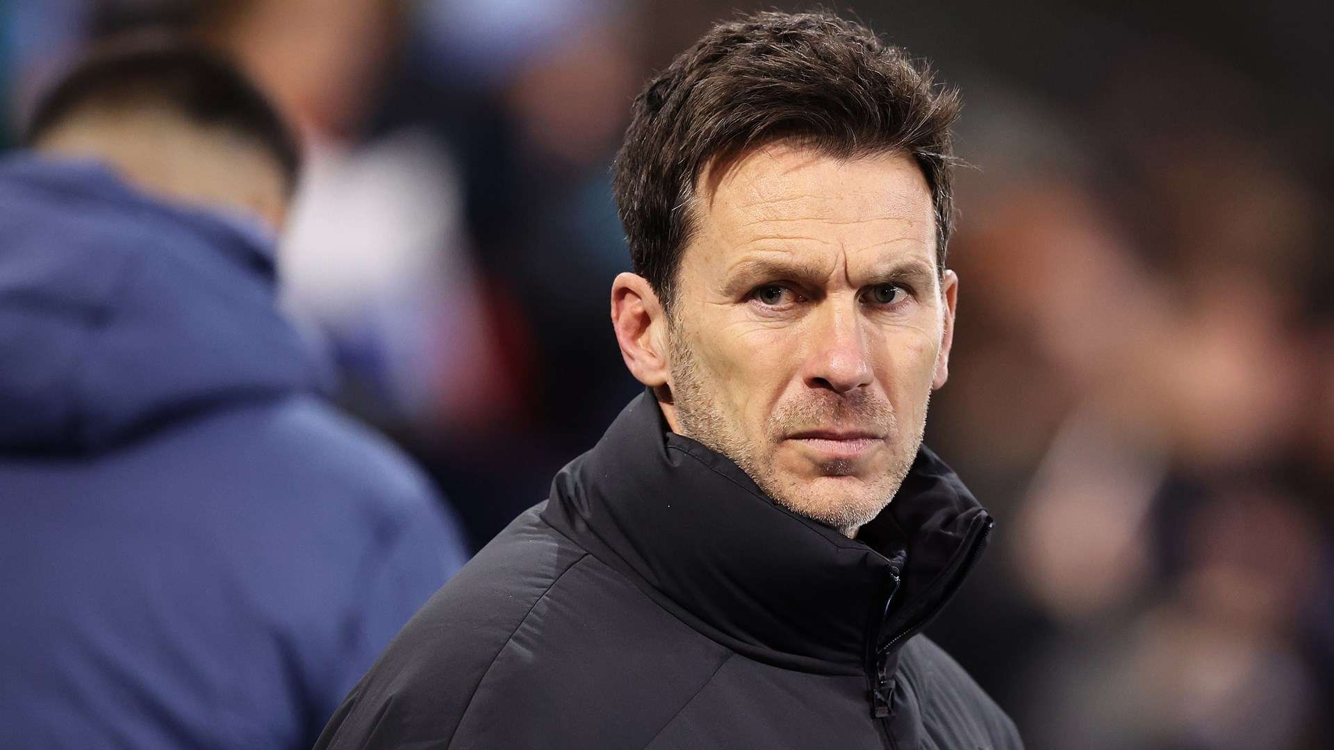 前翻了近一 前翻了近一